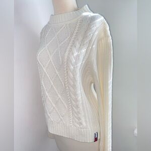 TOMMY HILFIGER Vintage White Cable Knit Sweater - Size L - EUC